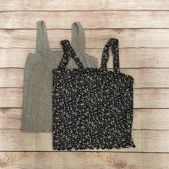 American Eagle Outfitters Tops - AE Set of tanks